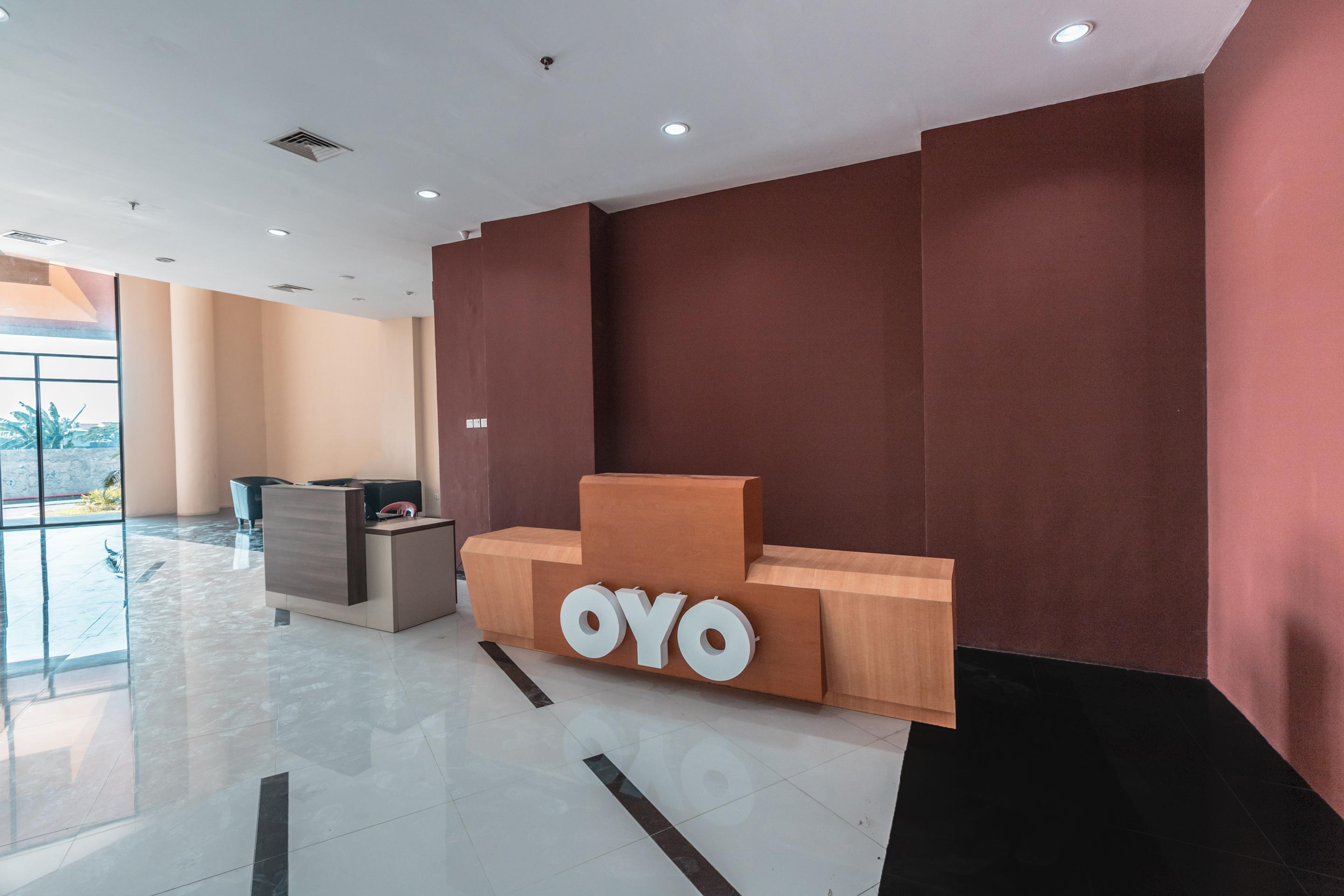 Oyo Flagship 766 Prima Orchard Hotel Bekasi Exterior photo